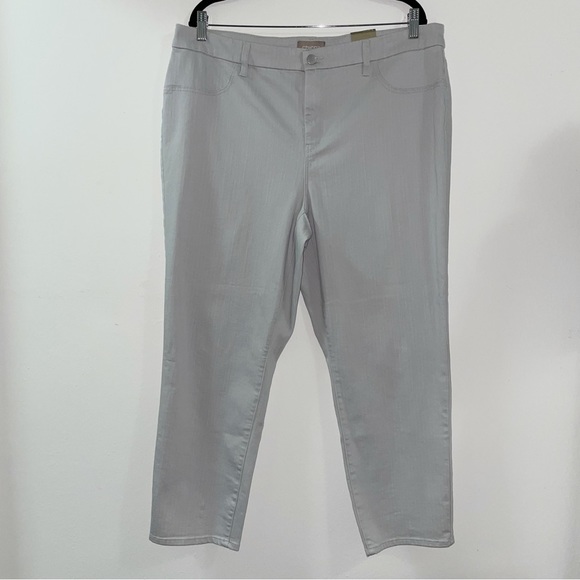 Chico's Ankle Denim Girlfriend Jean Moonlight Gray - Picture 13 of 13